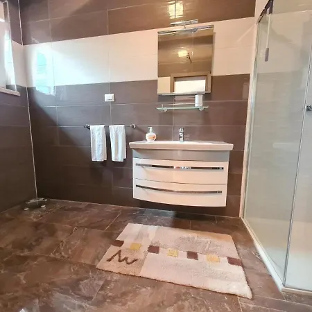 Villa Nemo Poreč Exteriör bild